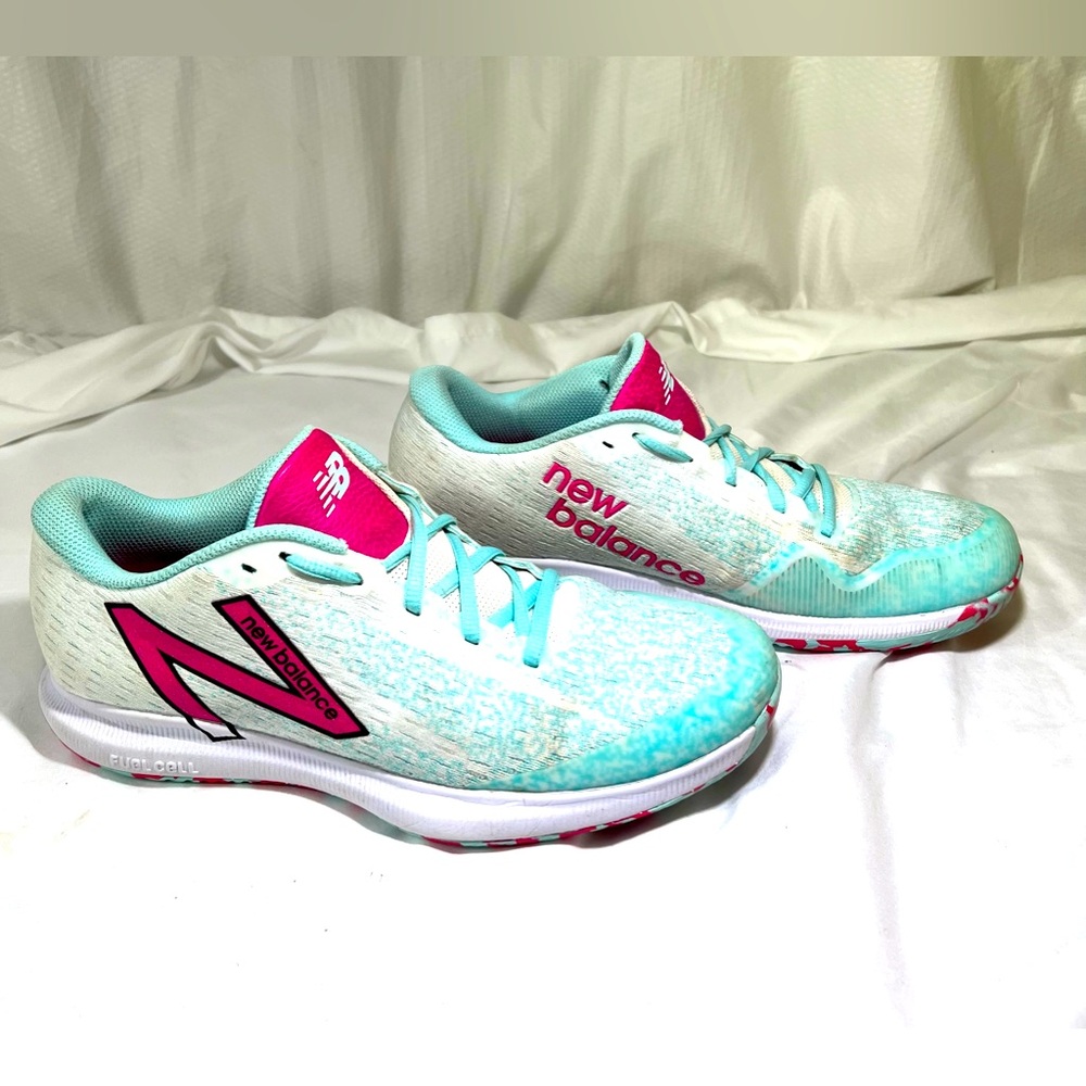 New Balance FuelCell 996v WN’s Size 10.5, worn 4-5 on Pickleball/Tennis court